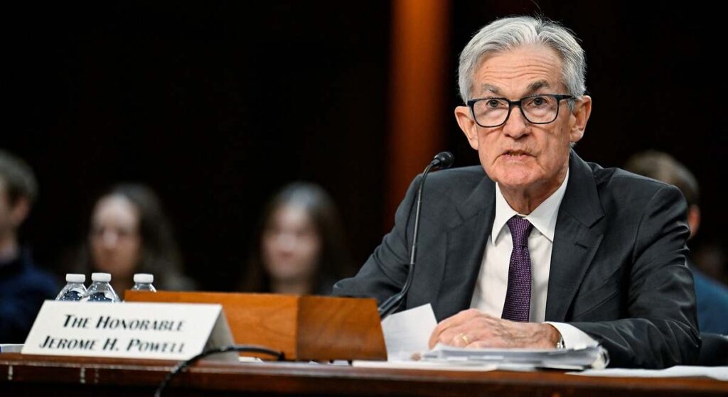 Powell: sin dólar digital y regulación de stablecoins · WHISPR